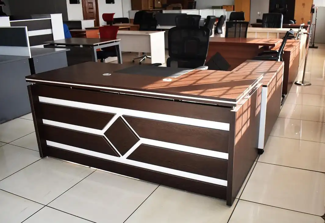 1.8m Ergonomic office Desk